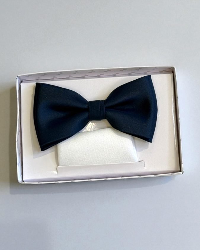 Vīriešu tauriņš ar kabatas lakatiņu – tumši zils
